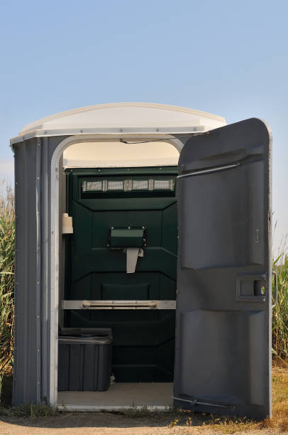 Best Luxury portable toilet rental  in Aiea, HI